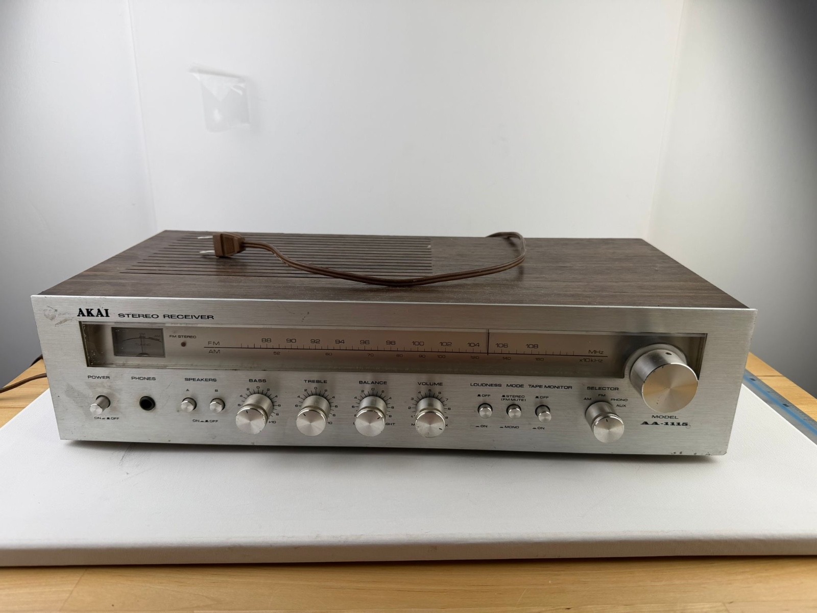 Vintage AKAI AA-1115 Stereo Receiver Made in Japan Fully Working