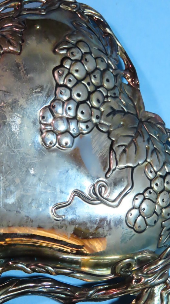 Vintage Godinger Silver Plated Grape Design Double Heart Serving Nut Fruit Dish