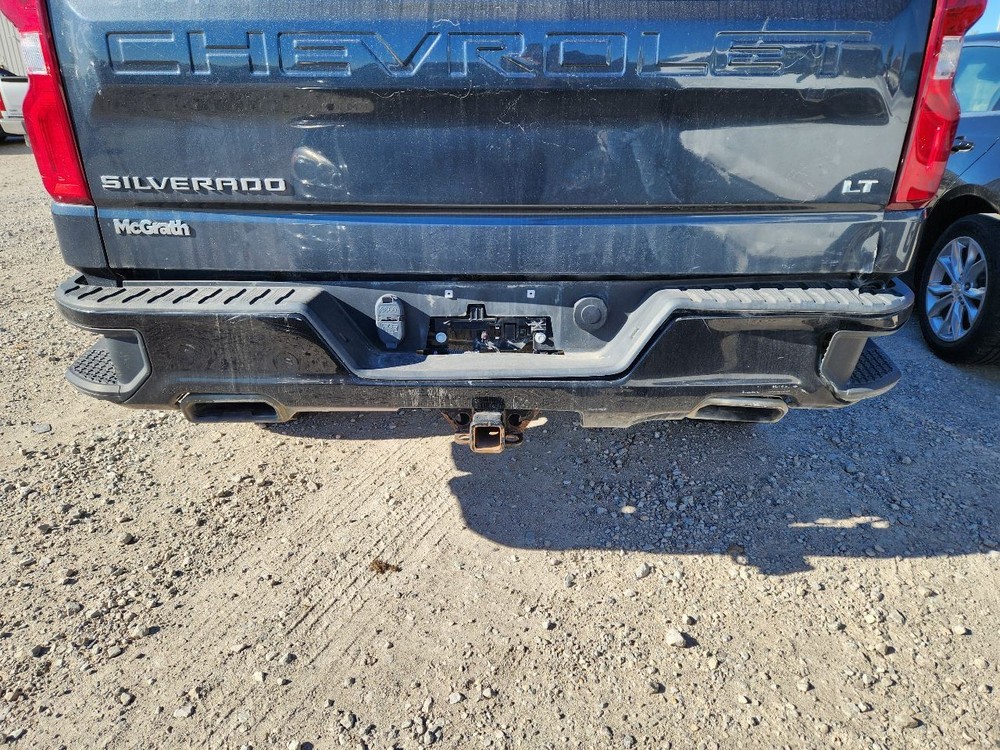 2019-2022 Chevy SILVERADO 1500 8.0" Display Screen and Control Panel