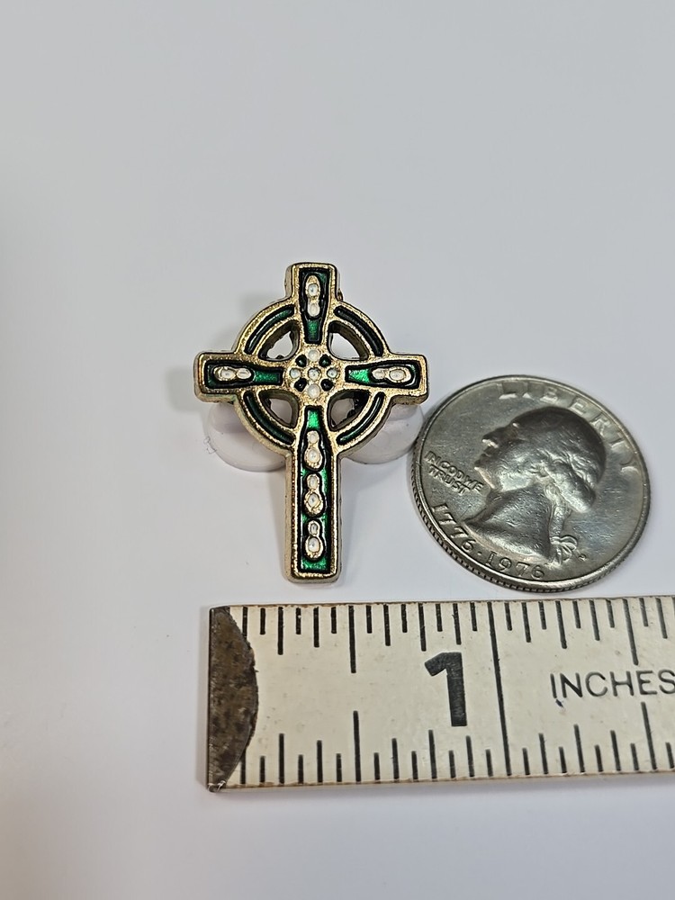 Celtic Cross Lapel Pin Green Design