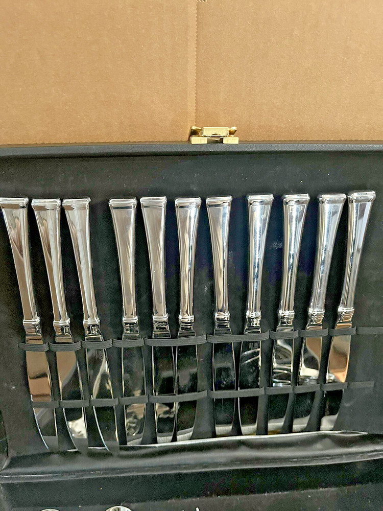 Mikasa STANTON Stainless Glossy 18/10 Silverware Flatware - 28 PCS.