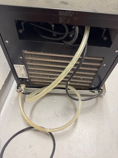 BREEZAIRE WKL 2200 Black Aluminum Cooling Unit