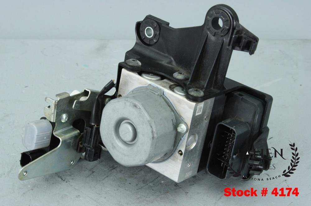 2018 Honda Goldwing Gl1800A ABS Pump Module Controller Unit + Mount VIDEO #4174