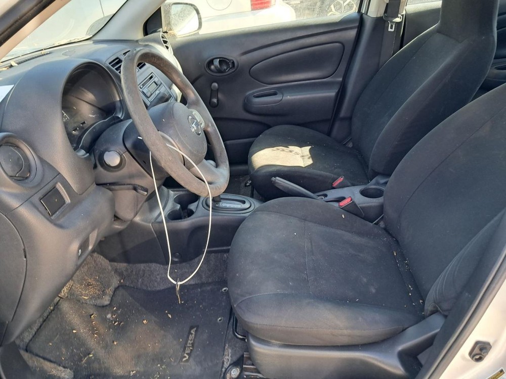 VERSA 2014 Glove Box 4841012