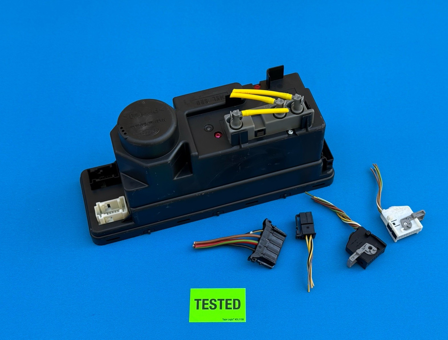 97-04 Mercedes R170 SLK230 SLK320 SLK32 AMG Central Door Locking Vacuum Pump OEM