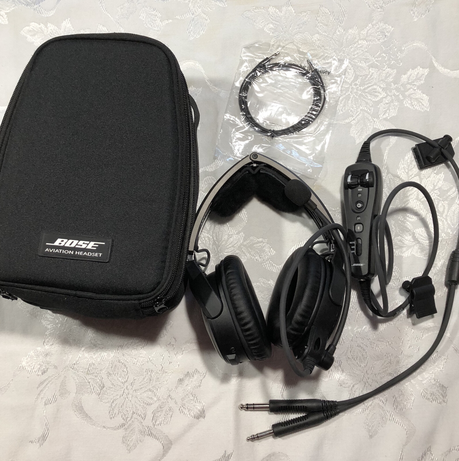 Bose A20 Aviation Headset with Bluetooth & Dual Plug Cable - Black