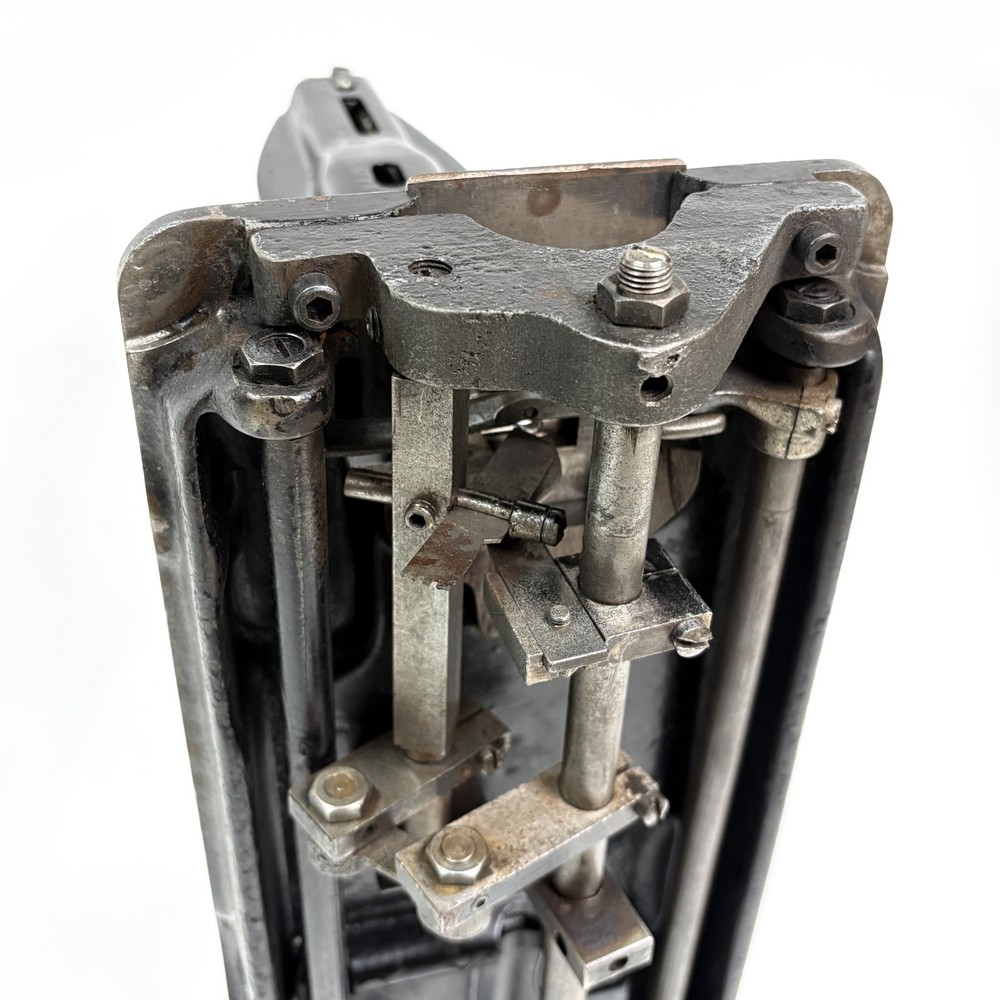 Single Needle Cut Pile Tufting Machine - Head Only