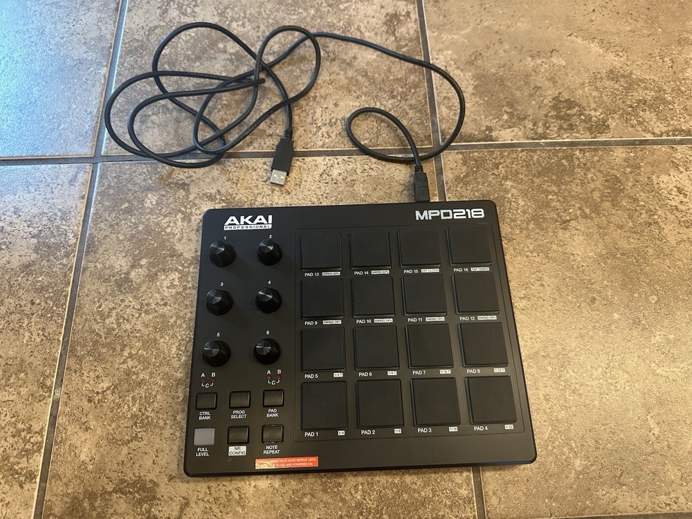 Akai Professional MPD218 16-Pad MIDI Pad Controller