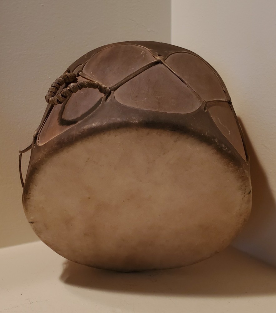 Antique OLD Native American Indian Plains or pueblo drum 19th c.
