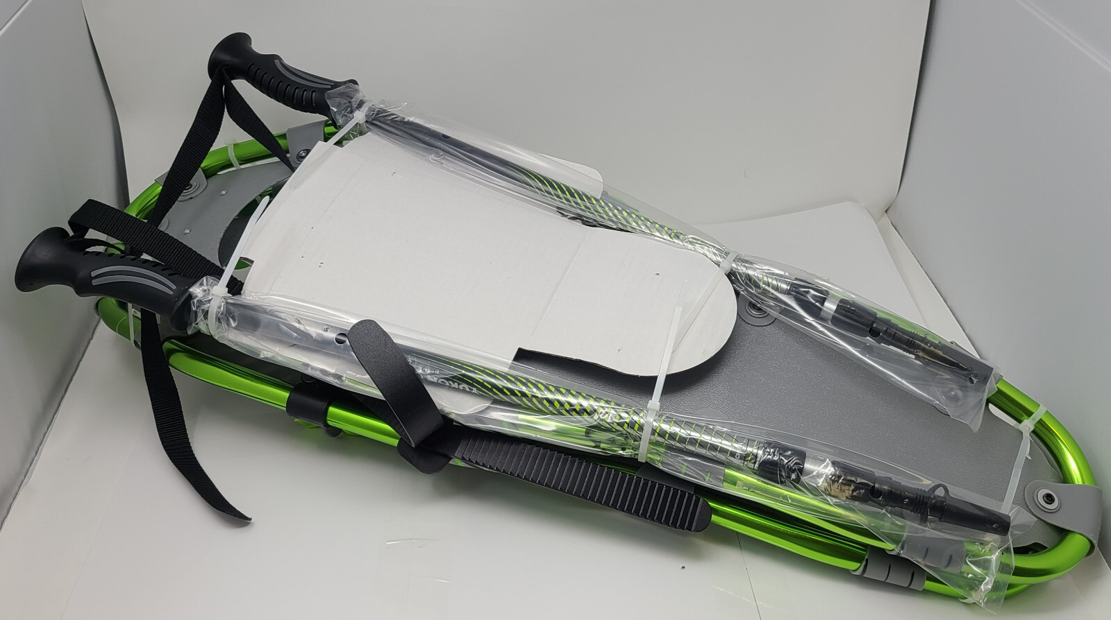 YUKON CHARLIE'S 930 Adult Snowshoe Kit w/ Poles, Bag GREEN L Up to 250lbs (480)