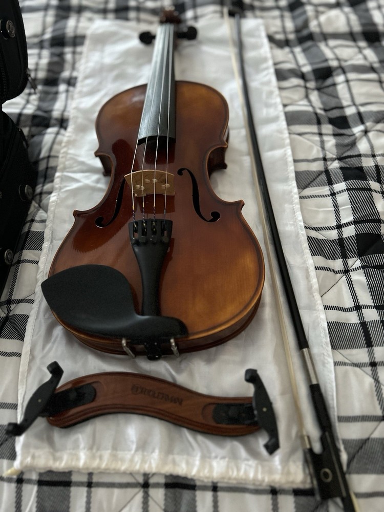 Silver Creek Model 5 4/4 Size Violin