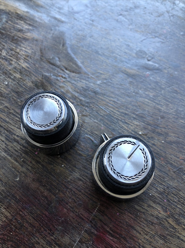 1991 Sedan Deville Radio Knobs