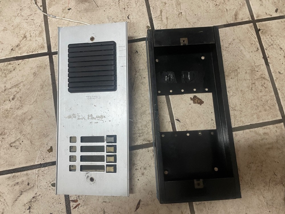 QUANTUM™ QS-004S INTERCOM APARTMENT LOBBY PANEL