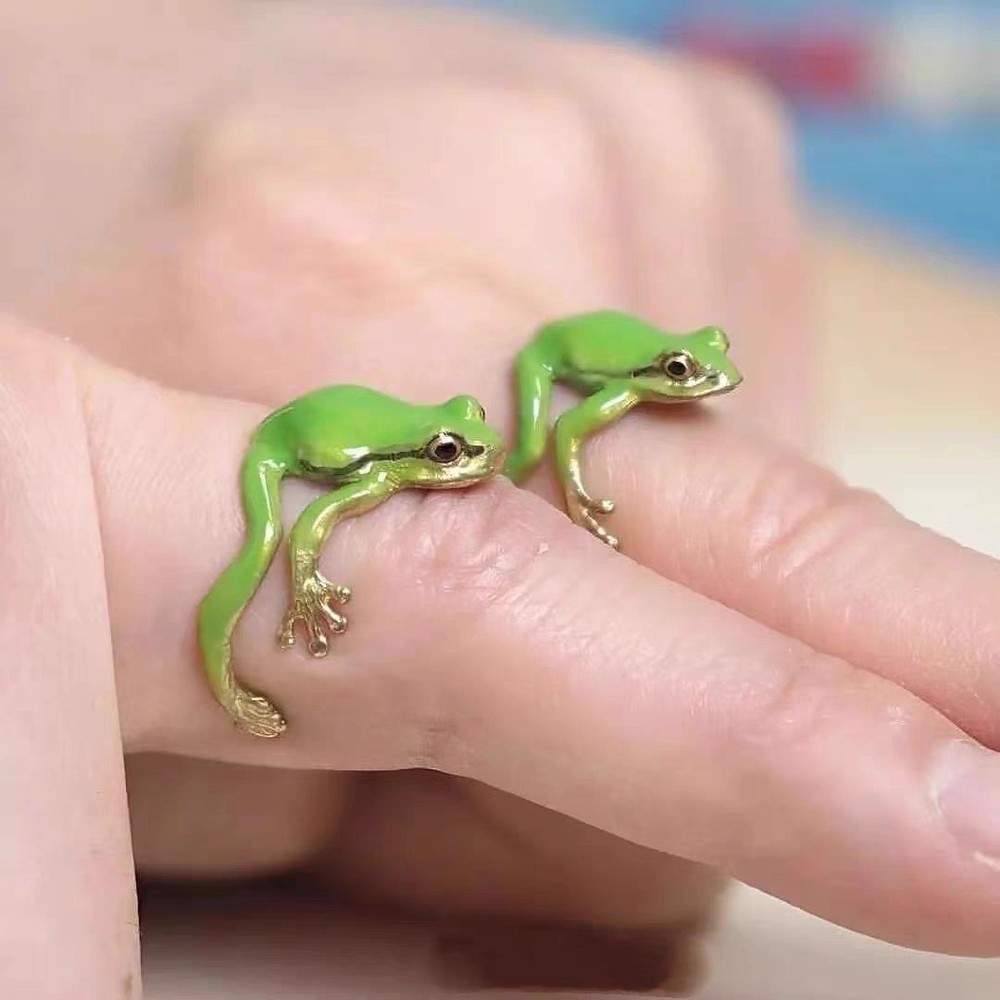 Playful Green Frog Ring - Unique Cute Design Adjustable Open Size