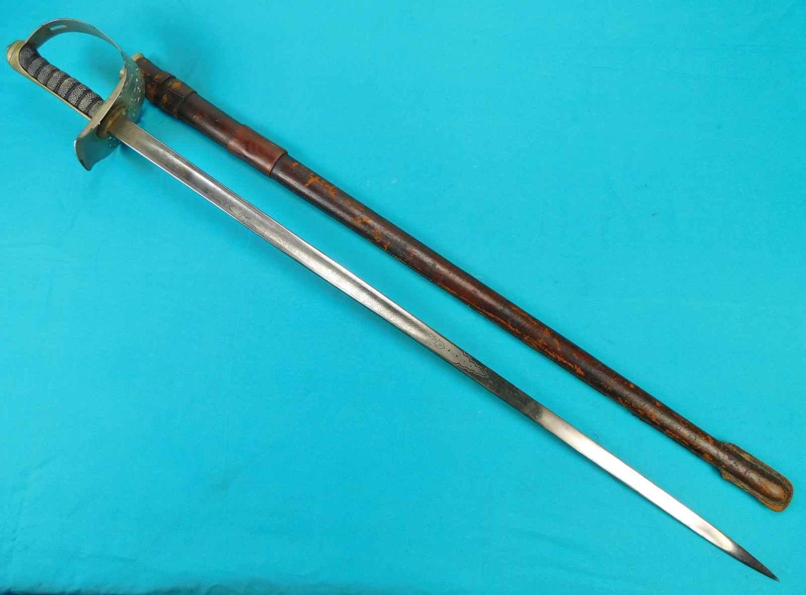 Antique British English WW1 Model 1897 Officer's Sword w/ Scabbard