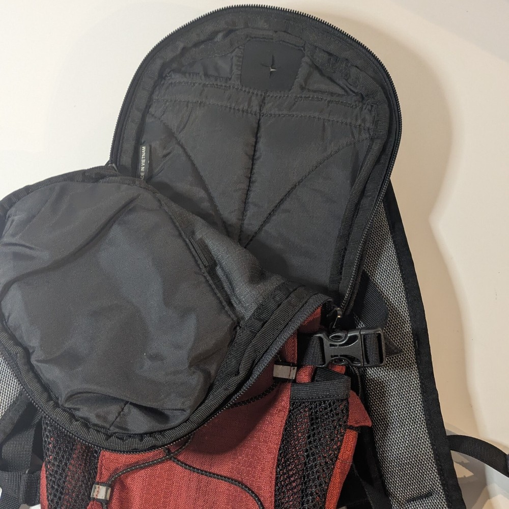 Kelty Helix Source Hydration Backpack 2 Liter Red Water Backpack BLADDER REMOVED