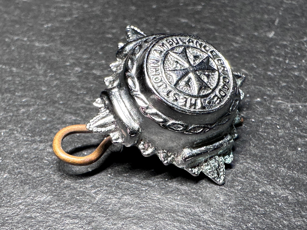 ST JOHNS AMBULANCE BRIGADE NURSING BADGE E262