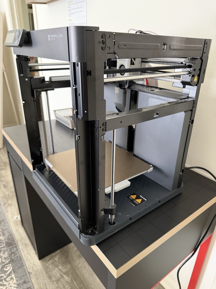 Bambu Lab P1P 3D Printer Black Desktop Model Fully Working