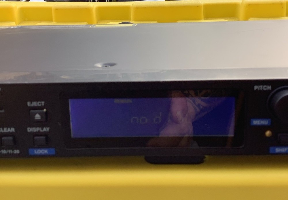 TASCAM CD-500B Single-rackspace CD Player with Balanced Out