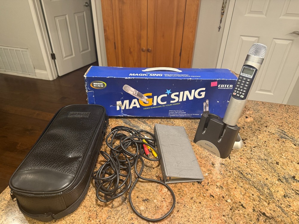 Magic Sing II Enter Tech Karaoke Microphone READ