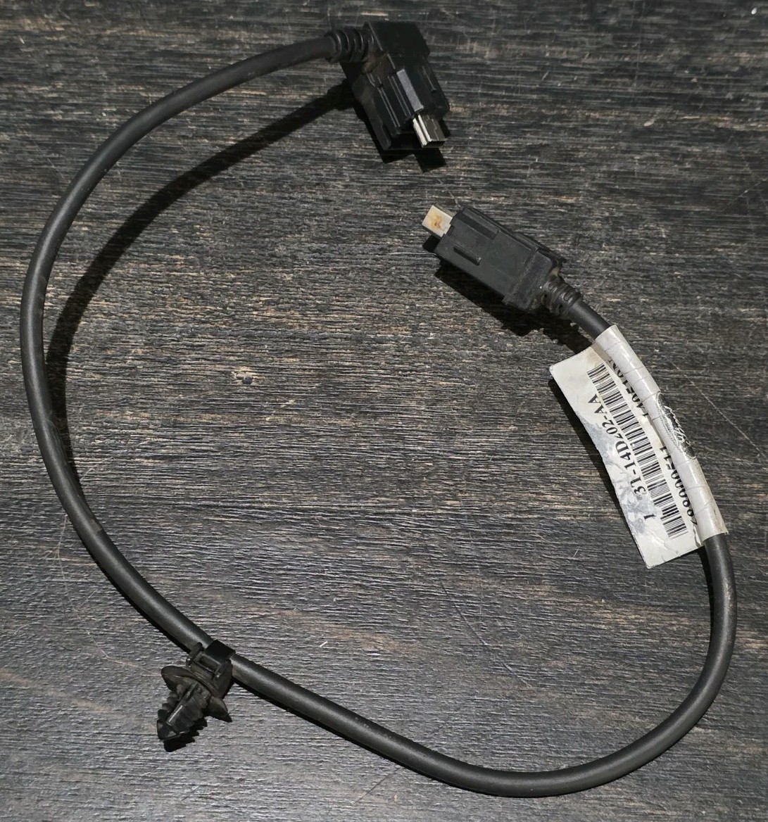 2011-2016 Ford F250 F350 Sync Usb Cable Audio Connector OEM DC3T-14D202-AA
