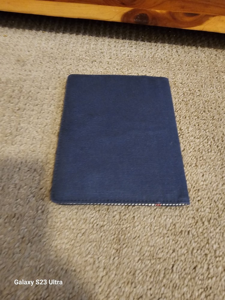 Kate Spade Elycle Brag Canvas Book