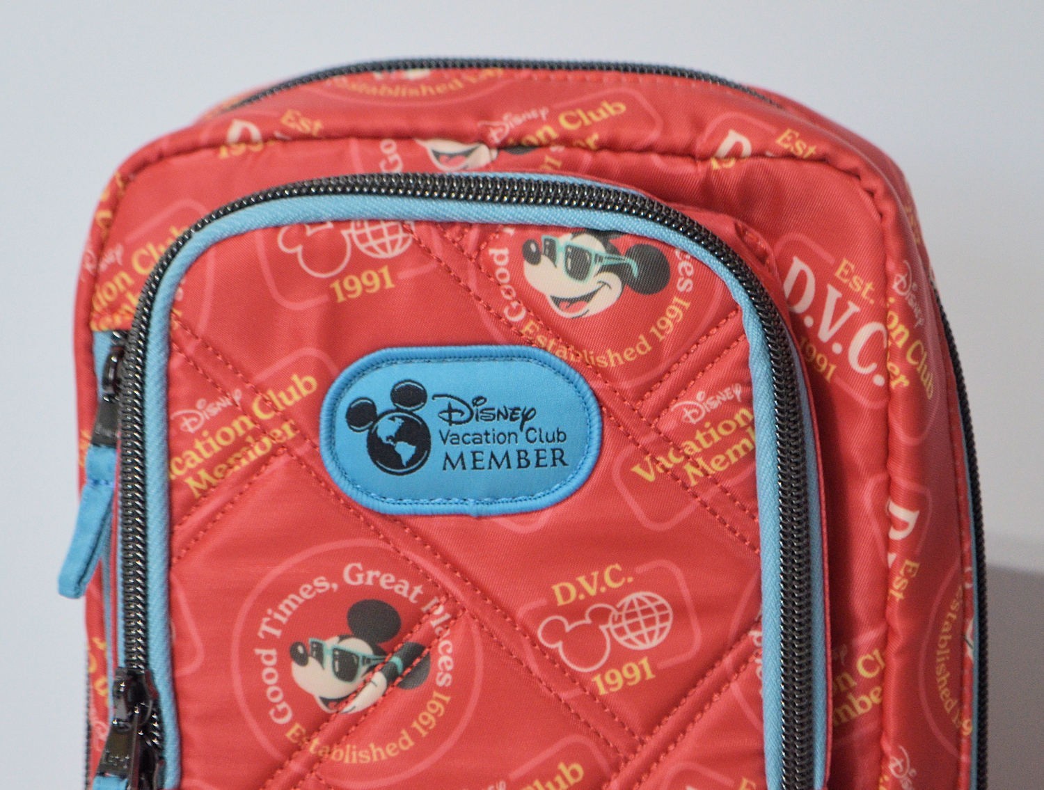 Disney Vacation Club Member Mickey Shoulder Strap Lug Backpack DVC Bag