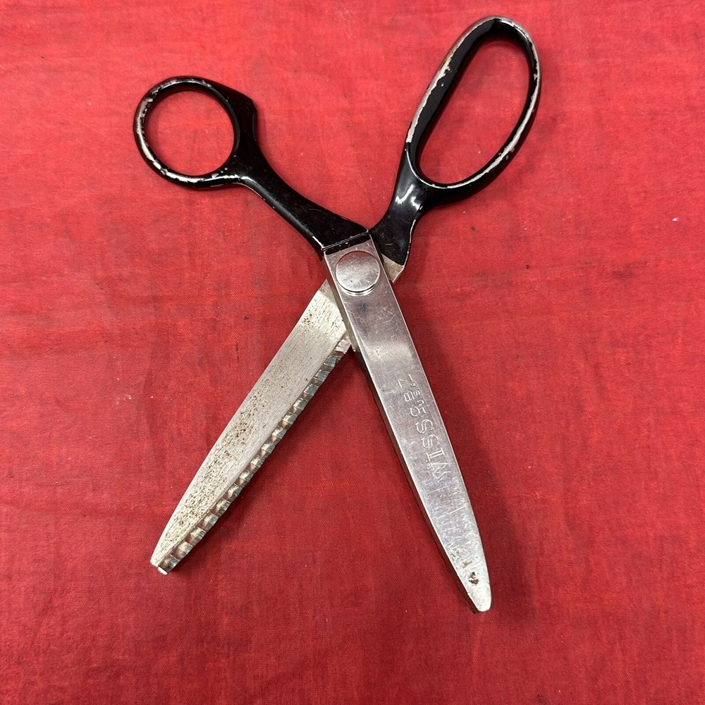 Vintage WISS MODEL CB7 USA PINKING SHEARS SCISSORS Zig Zag Pattern