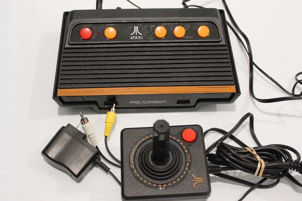 Atari Flashback Classic Game Console D10610 Tested Working