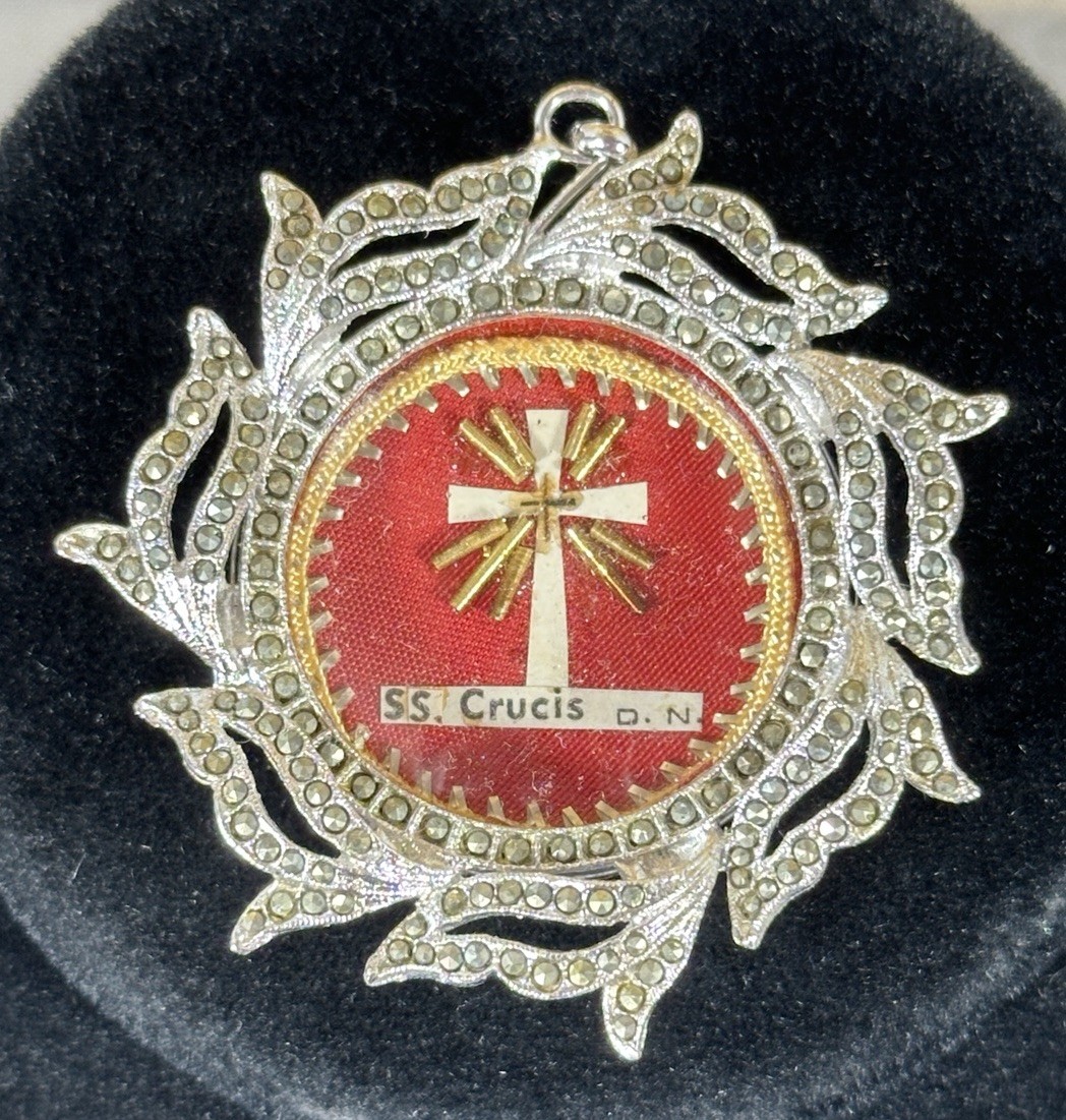 Reliquary Relic Custom Made 19 Saints True Cross, Crown Thorns, Evangelists