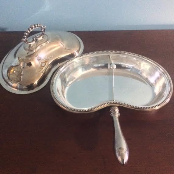 Sheffield Silver Covered Divided Serving Dish w/ Handle – Lee & Wigfull –