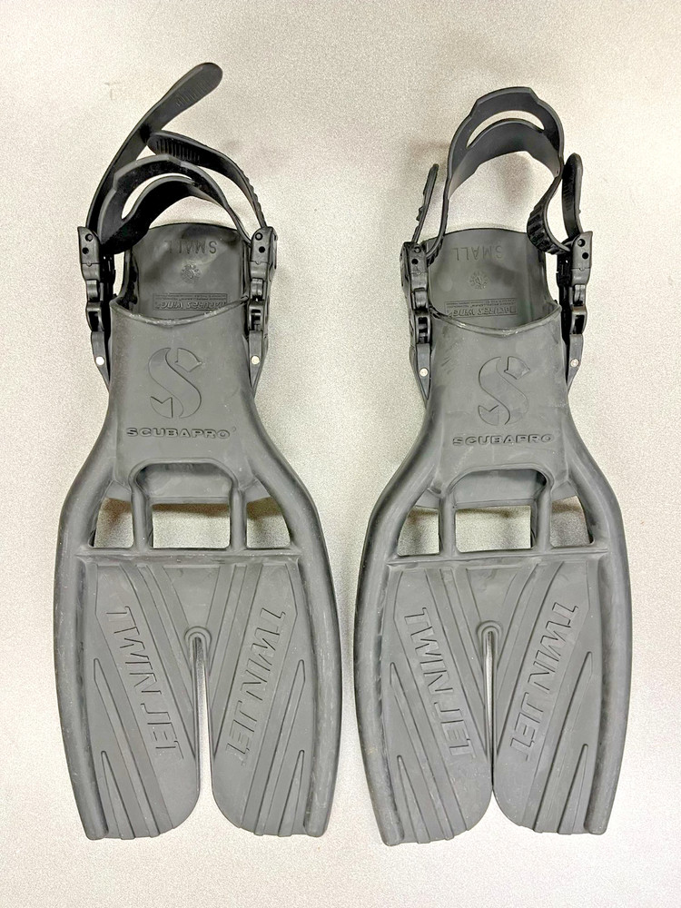 Scubapro Twin Jet Max Split Fin Open Heel Spring Strap Scuba Diving Fin SMALL