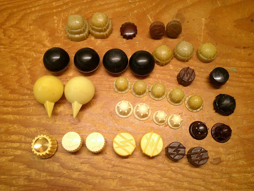 35 Vintage Zenith Plastic Radio Knobs Multi Colors