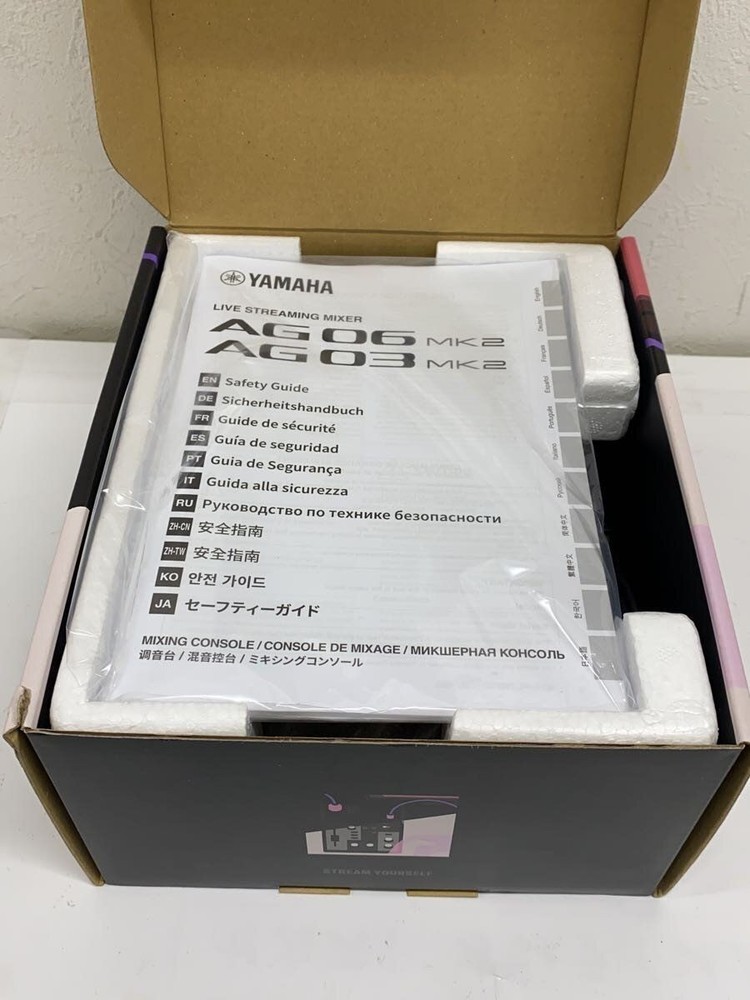 YAMAHA AG03MK2 MIXER Used