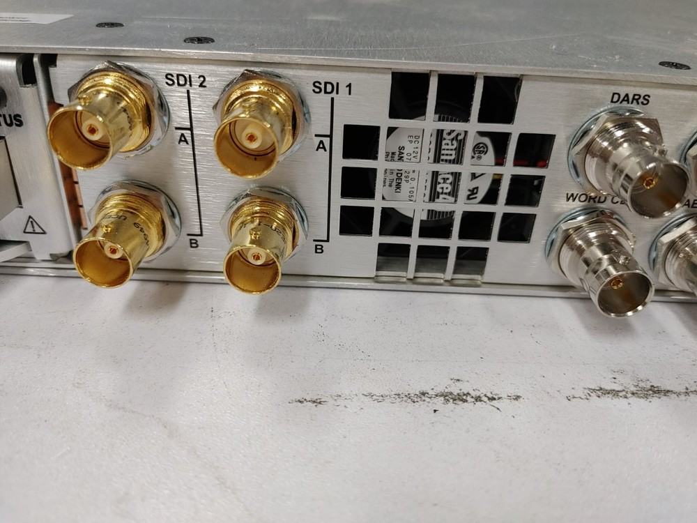 Tektronix spg8000A Master Sync/Clock GPS HD SDI Multi Format Reference Generator