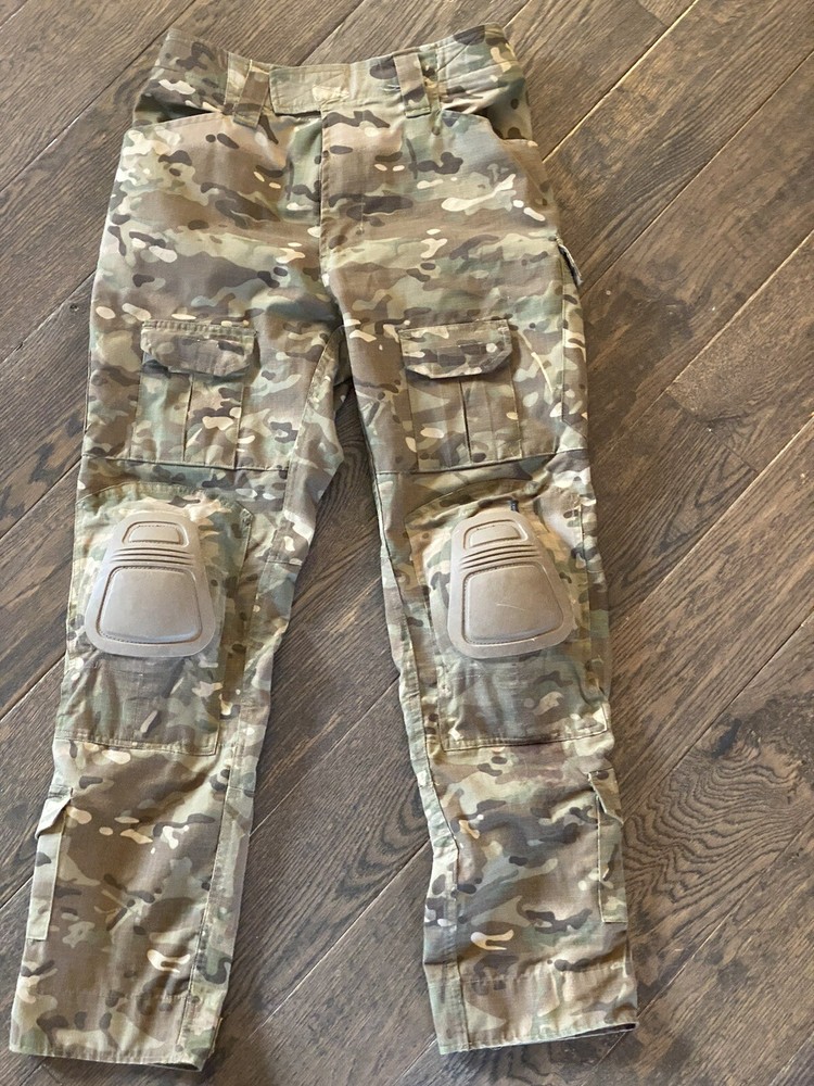 Elite Force CFR Airsoft M4 ( Starter Pack)