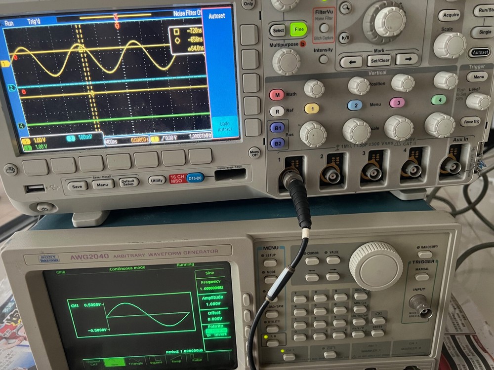 Tektronix AWG2040 Arbitrary Waveform Generator+opt 0103