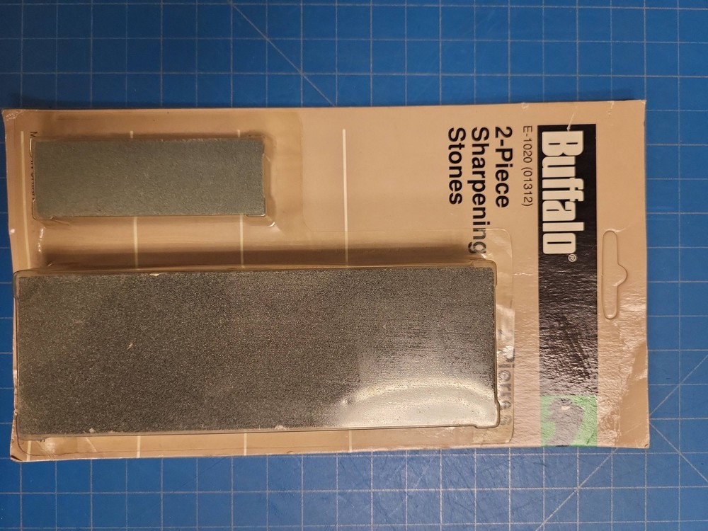 Buffalo 2-Piece Sharpening Stones E-1020 Knife Sharpener Stone Set Tool