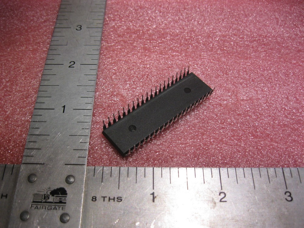 SCN8031HCCN40 Signetics 8-Bit Microprocessor Intel