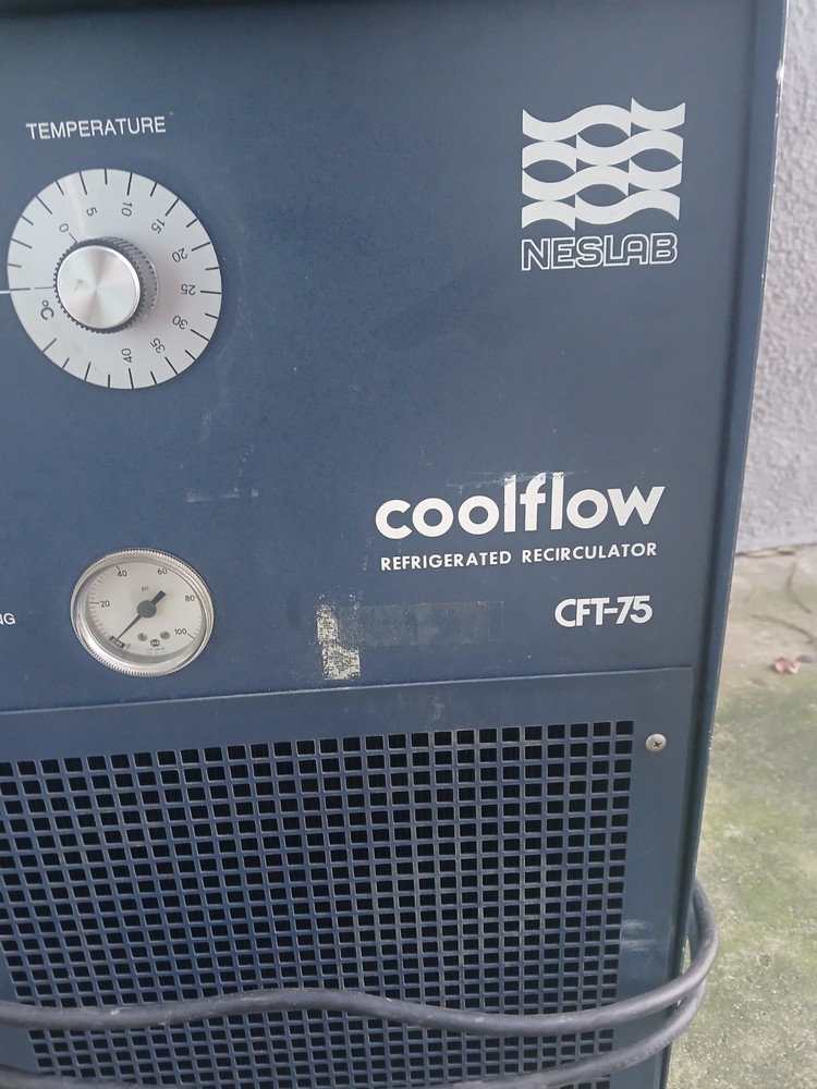 NESLab Cool Flow Laboratory Recirculating Water Chiller CFT-75 PD-1 Pump