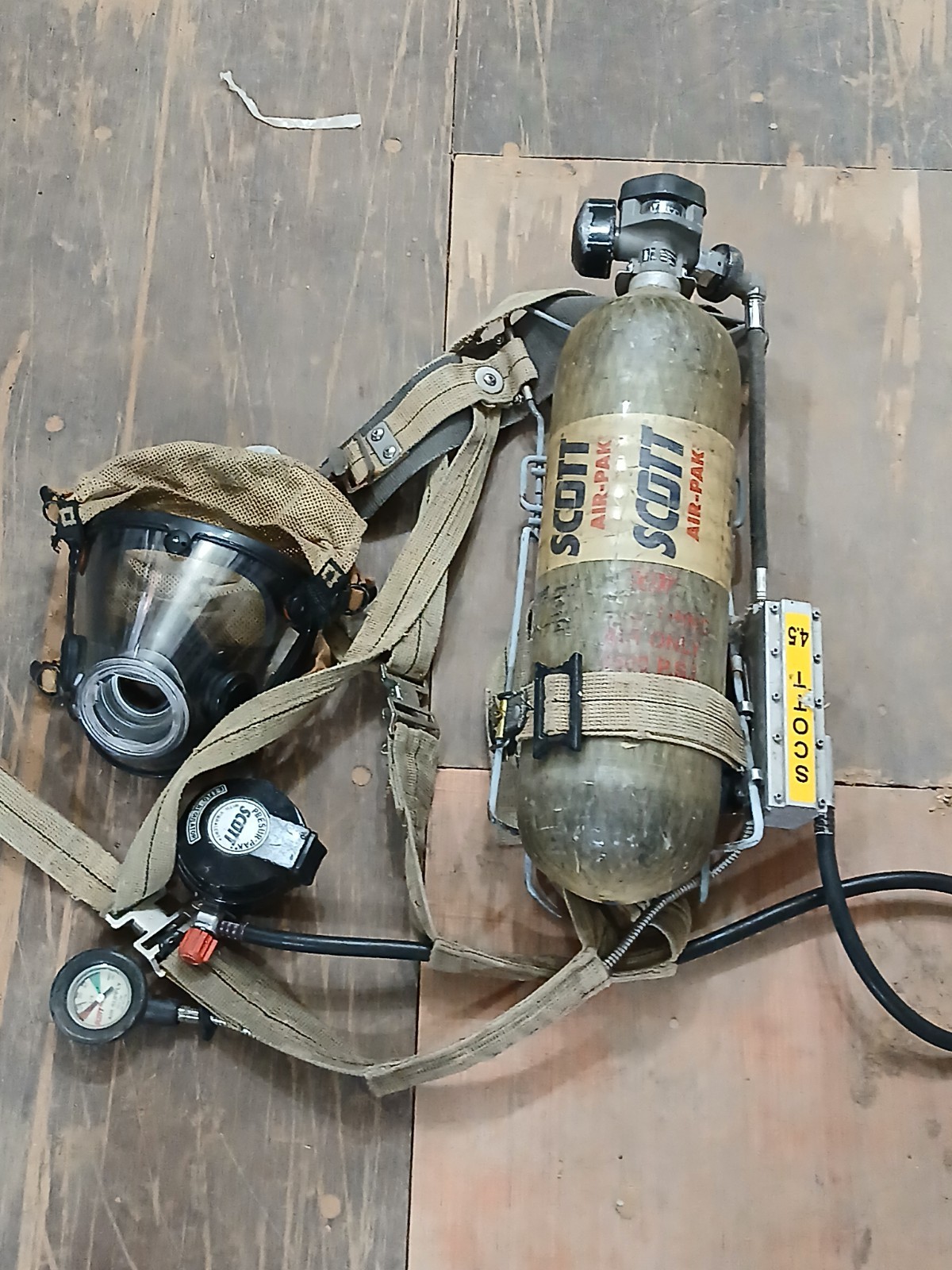 Scott Air Pak 4.5 With Tank, Regulator  And Face Mask Tested