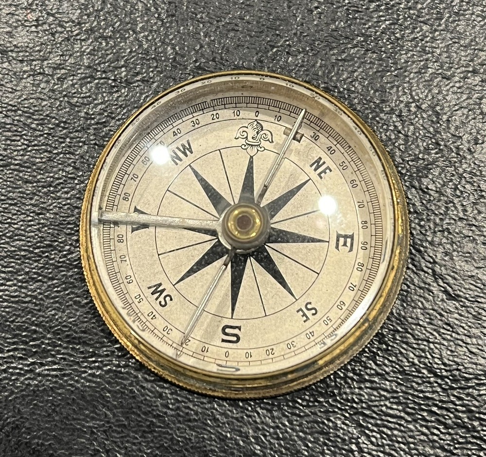 Victorian Brass Cased Pocket Compass