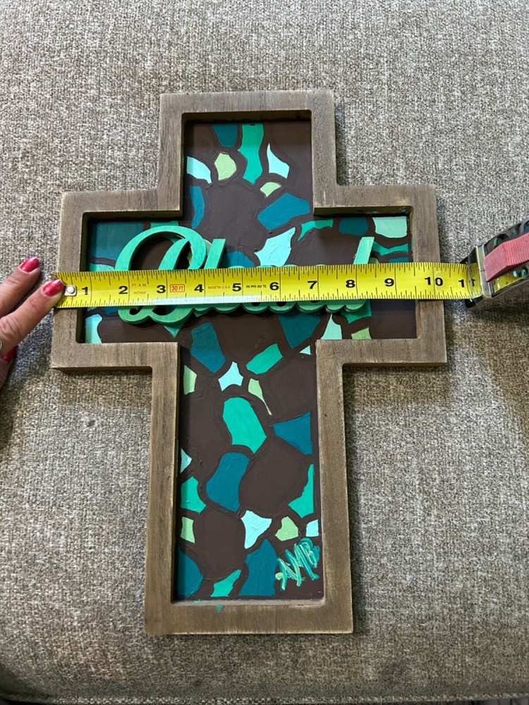 Painted ‘Grateful’ Wood Cross