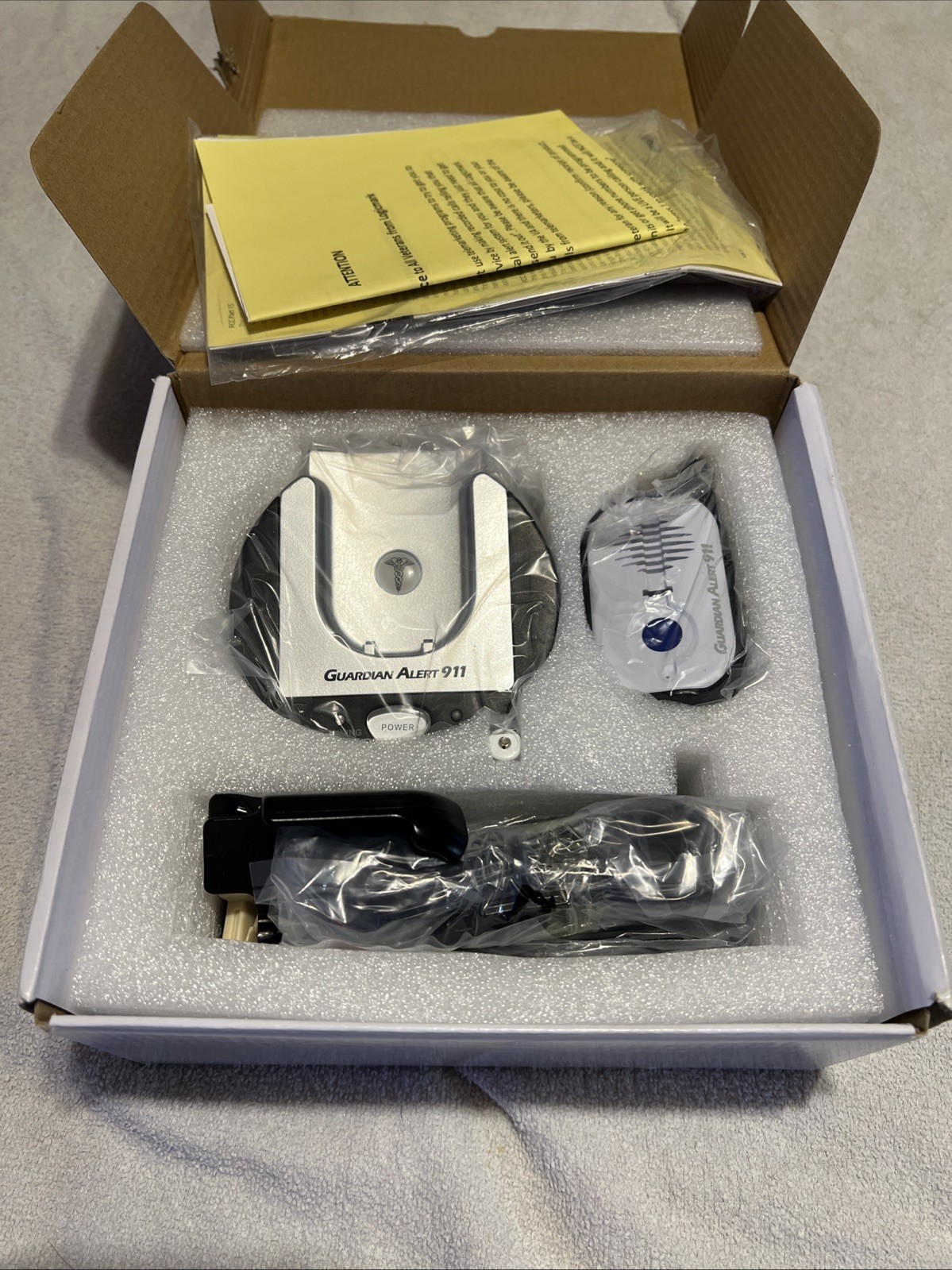 LogicMark Guardian Alert 911 DECT 6.0 Senior Medical Alert No Fees VOIP Landline