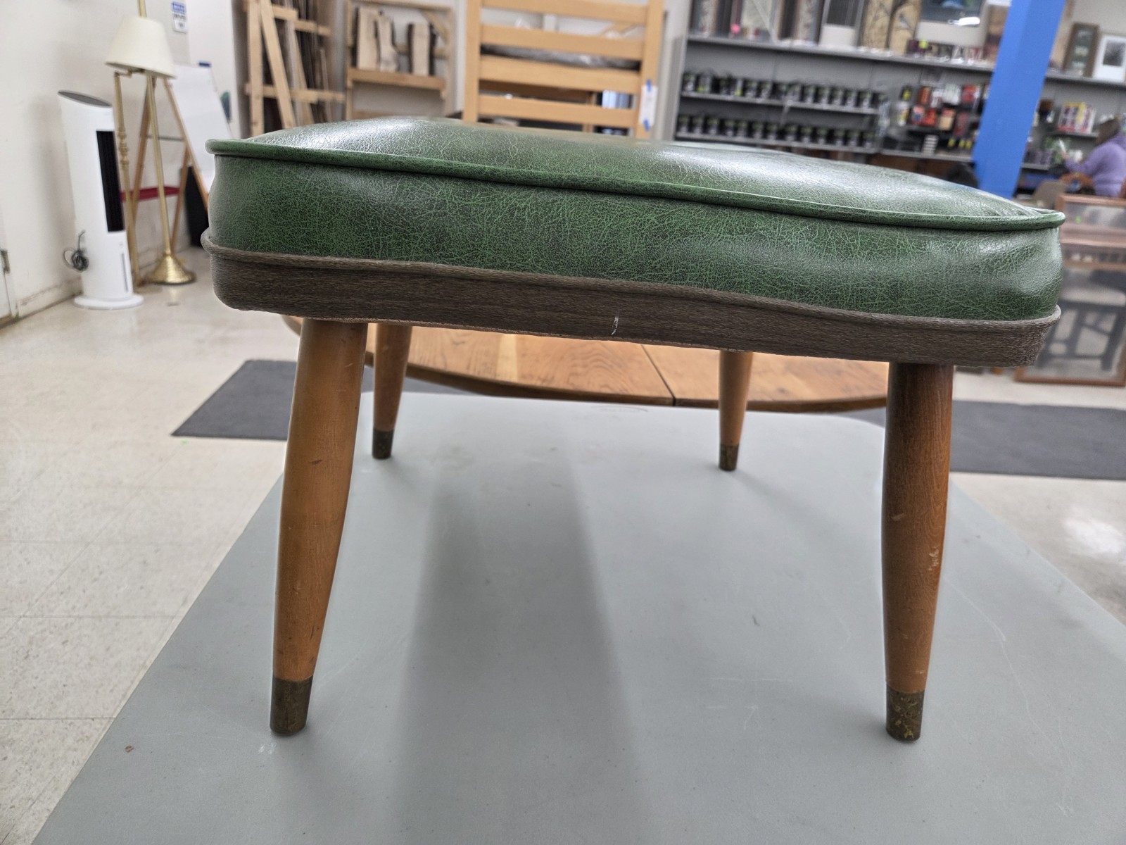 VINTAGE WONDERFUL MID CENTURY, AVOCADO GREEN VINYL, FOOT STOOL WITH LEGS!