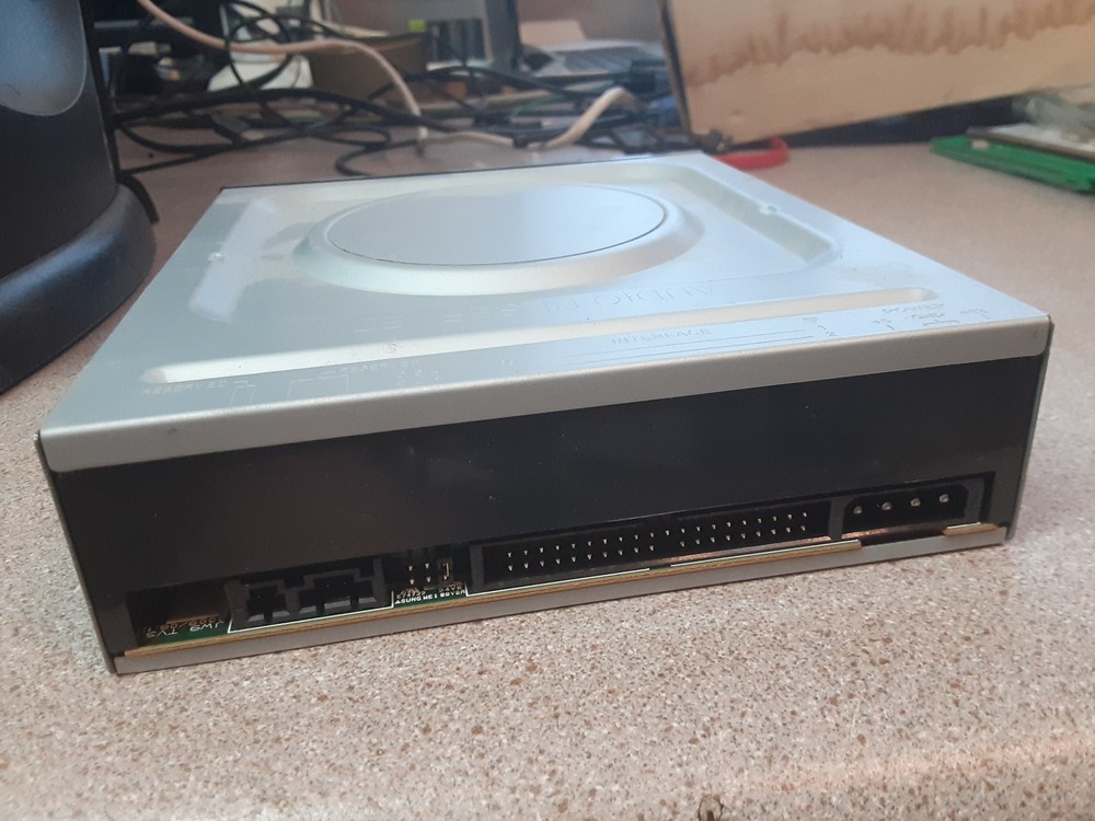 LG GH22NP20 IDE Super Multi DVD Rewriter
