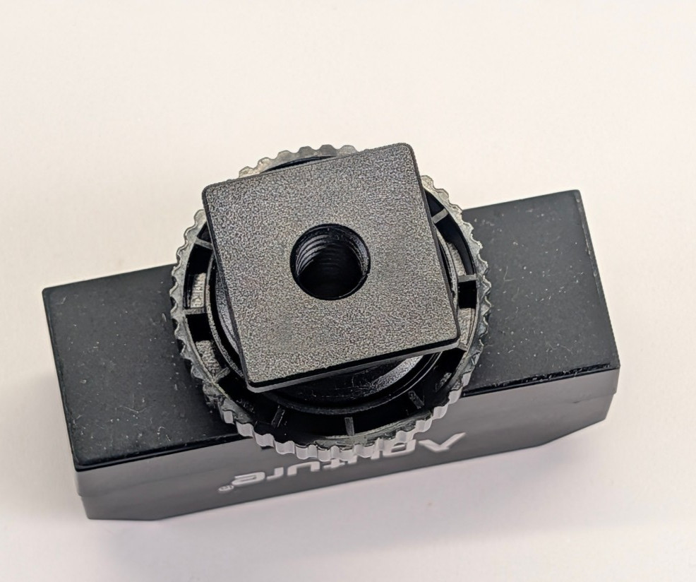 Aputure LED Light Mount Adapter – M9 Style / Cold Shoe 1/4”-20
