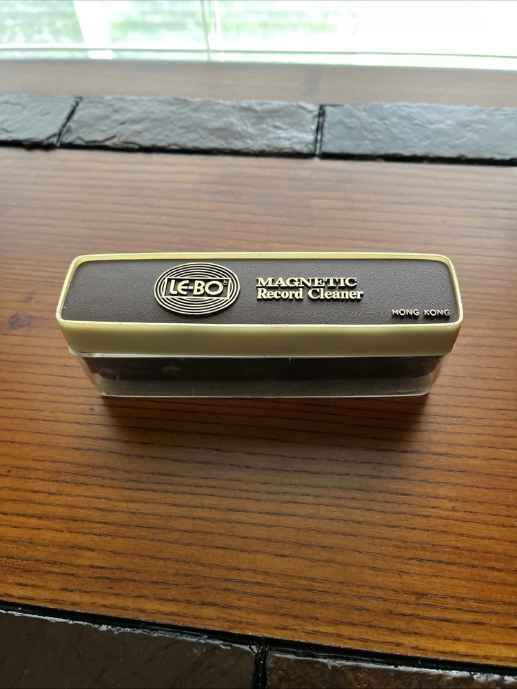 LE-BO Magnetic Record Cleaner