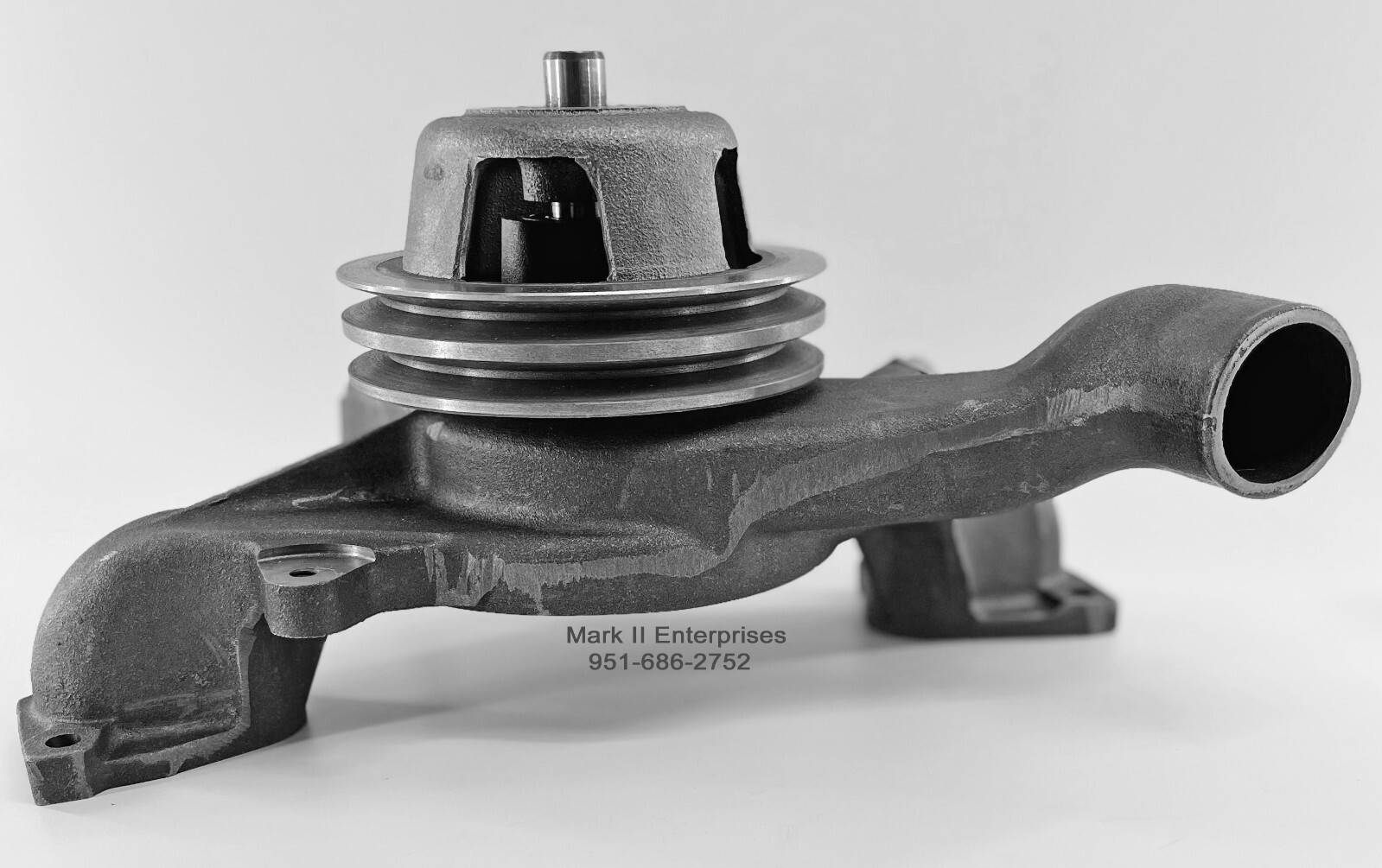 1961 - 1968 Lincoln Continental NEW Water Pump with Gaskets NO CORE NEEDED