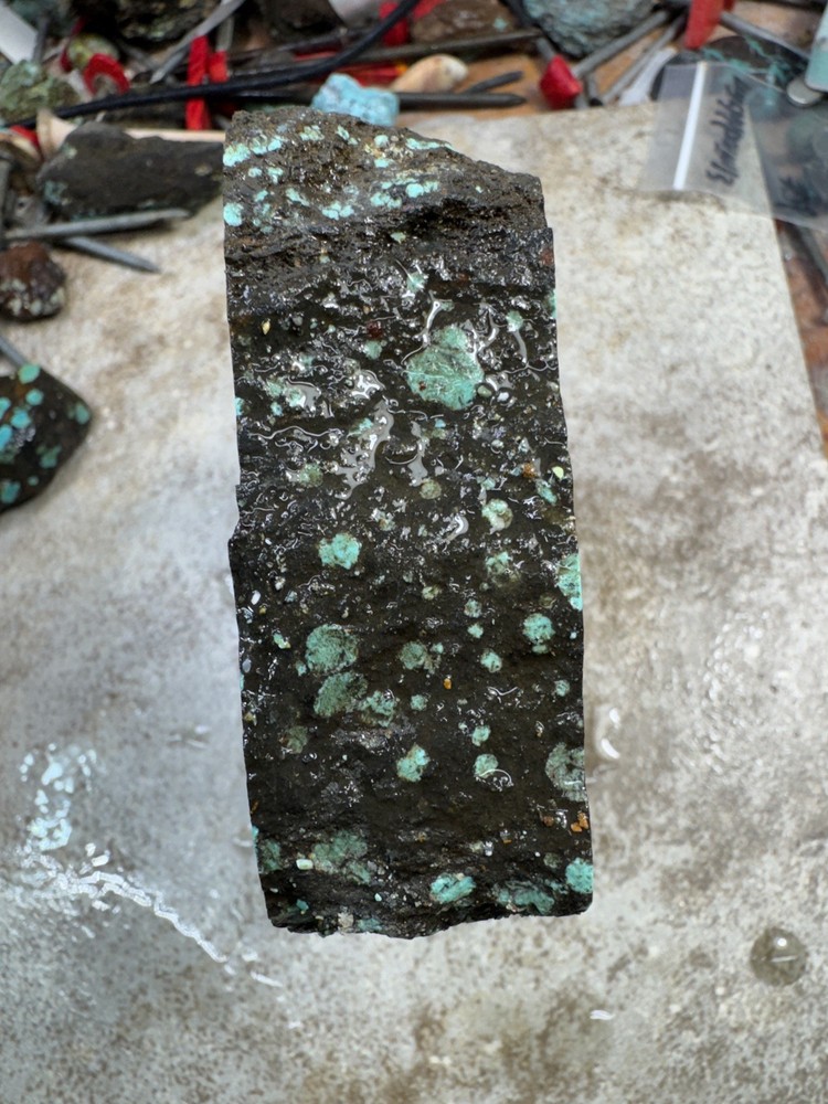 Stabilized hubei turquoise rough